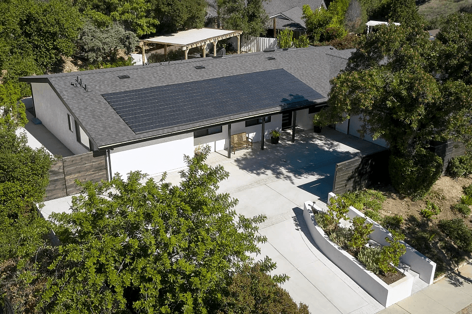 CertainTeed Solar Shingle